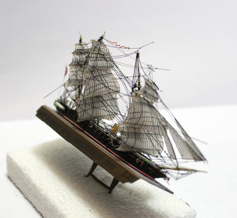 Battleship 1st rate "HMS Warrior" (1 p.) GB 1860 Heinrich Modelle H 69 LXI/A - no shipping - only collection in shop!